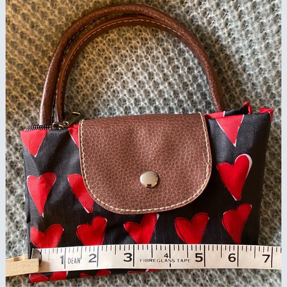 Hearts Foldable Nylon Zipper Purse Tote with Faux Leather Handles - Picture 8 of 8